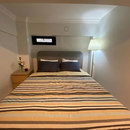Renovated 2br Near Metro Апартаменты